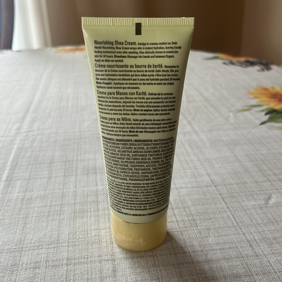 MARY KAY SATIN HANDS - Picture 2 of 2